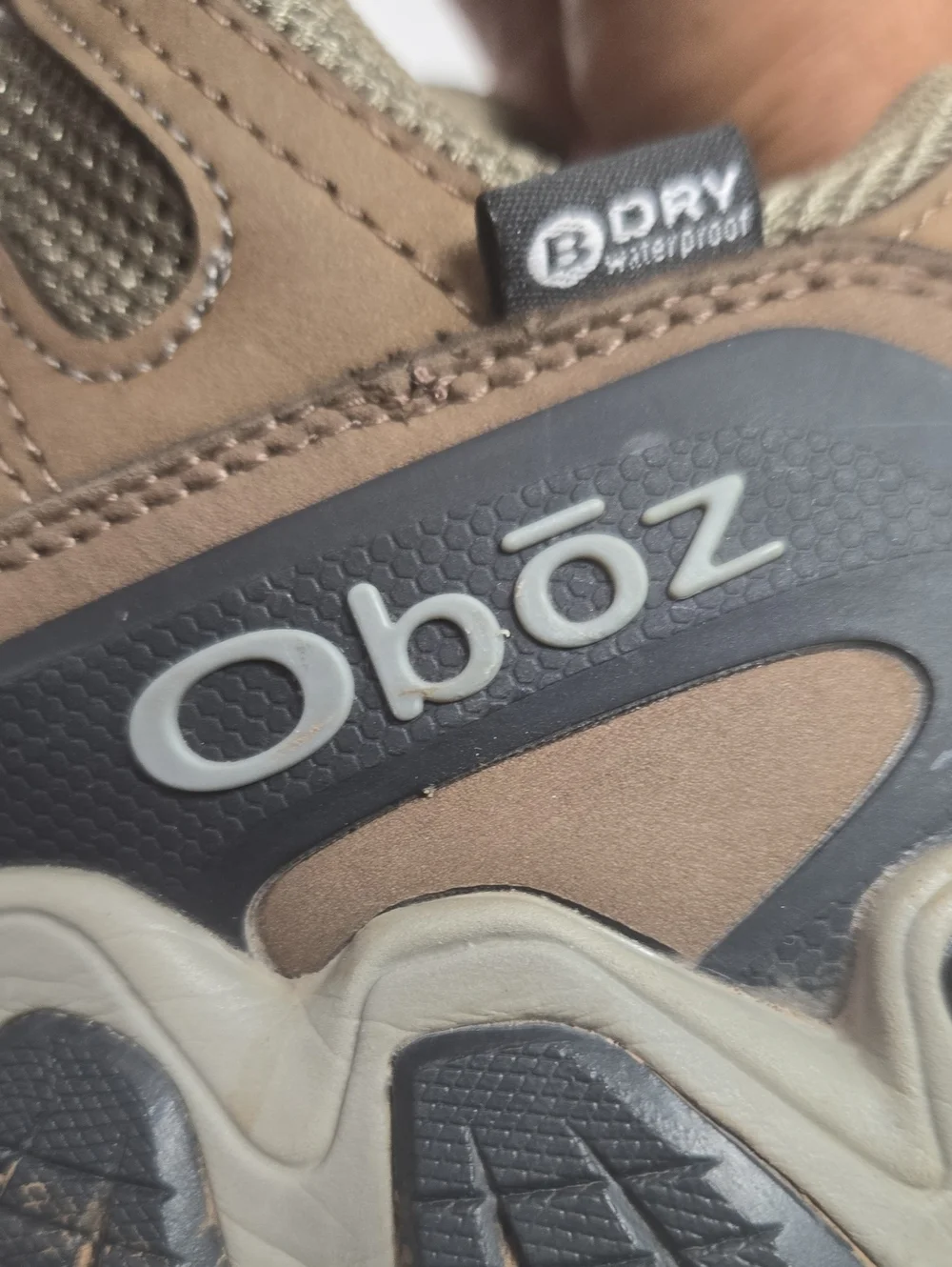Oboz sawtooth ii low womens Sz 9.5 Waterproof Leather Hiking Shoes Brown.